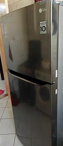 LG Double Door Refrigerator in Excellent Condition brand new condition family used 420 ltrs