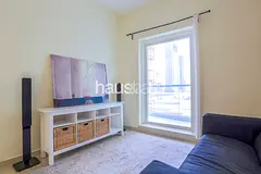 Lake View | Tenanted | Low Floor | Close to Metro