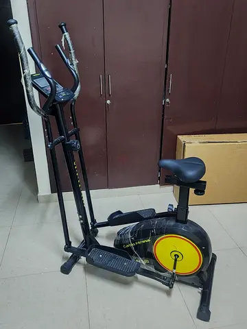 Elliptical trainer / cross trainer