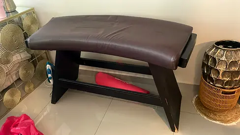 Stylish Brown Bench for Living Room or Bedroom