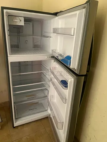 High-Capacity Refrigerator for Sale