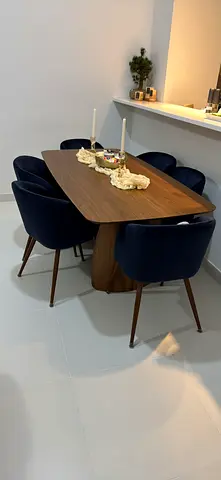Elegant Dining Table with Stylish Chairs
