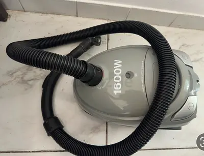 Powerful 1600W Vacuum Cleaner for Sale
