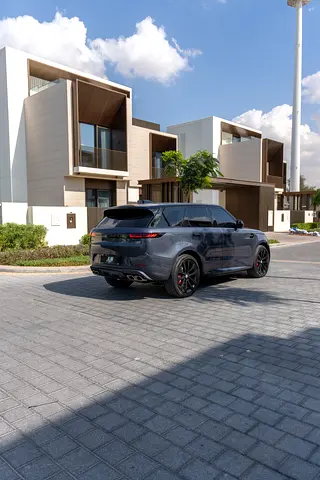 Range rover sport V8 / First edition p530/ 
Gcc Al Tayer Warranty  Service