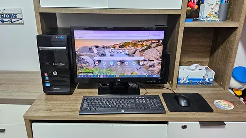 Hp computer set core i7 by speakers monitor 27 inch
