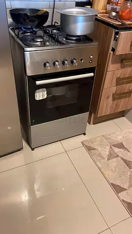 Sturdy Gas Range with Oven for Sale