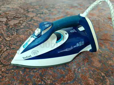 Tefal ultimate steam iron ( auto clean 300)