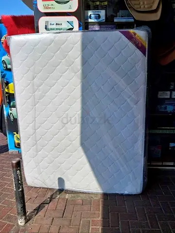 160x200cm queen size mattress. Same day delivery available