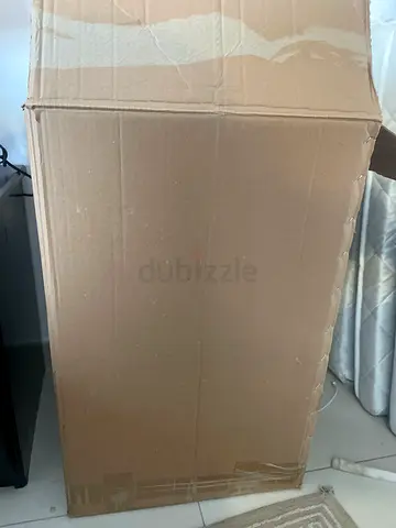 Carton boxes 5 pieces AED 20