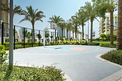 10 mins to Dubai | Beachfront Living | Luxury Views | Resale
