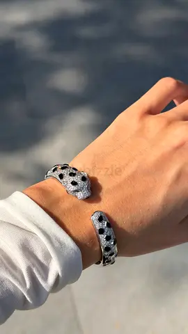 Panthere de cartier bracelet