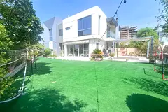 Huge Corner Plot | Upgraded | Fully Renovated