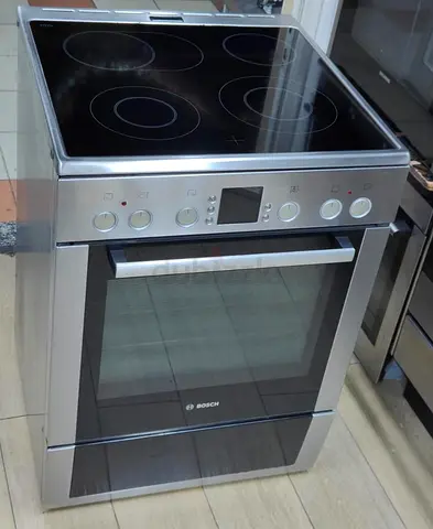 Bosch stove ceramic electric top 4 hobs 60by60 cm size  Excellent condition perfect working