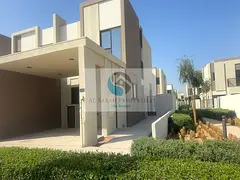 4 BR La Violeta: Family-Friendly Townhouse