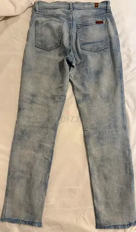 7 for all Mankind - Stylish Light Wash Jeans