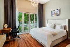 Chic Studio | Discovery Gardens | 5 Min to Metro
