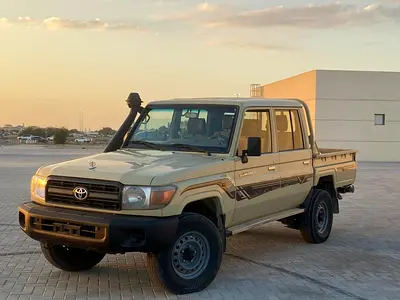 Toyota Land Cruiser Double chapin 2017