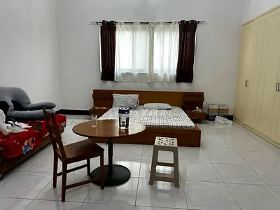 Fully Furnished room for couples near Burjuman Metro Station