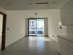Spacious 1 bed in prime JVC location