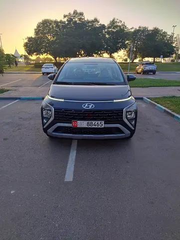 Hyundai Stargazer 7 Seater for rent