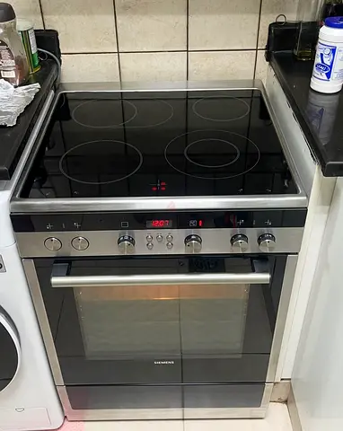 Siemens electric cooking range like new 60cm free delivery installation