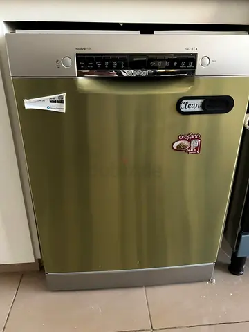 Bosch Dishwasher Series 4 Freestanding Three racks