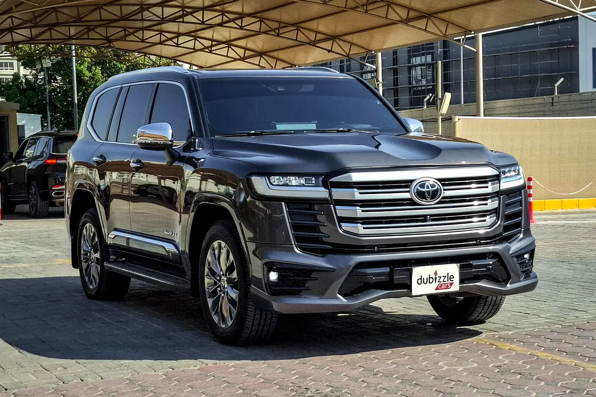 Toyota Land Cruiser 2024 — photo 1 of 15