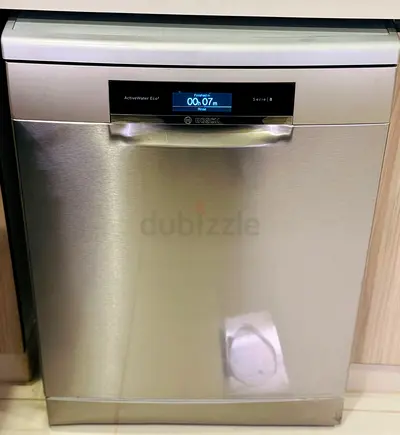 Bosch Series 8 activewater eco 3 rack  Dishwasher in Excellent Condition freestanding