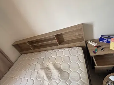 Stylish king size Bed with Headboard and high quality Mattress