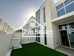 FULLY FURNISHED 4BR TOWNHOUSE - READY TO MOVE - BIG LAYOUT