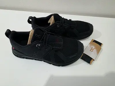 On cloud shoes, size 36.5