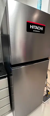 Hitachi refrigerator 500L new only used 6 days