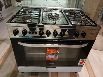 Aftron five burner full gas cooker size 90by60cm