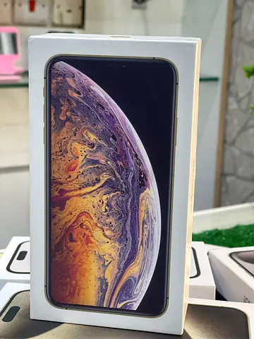 iPhone XS max brand new 256gb 1 year warranty free delivery available UAE