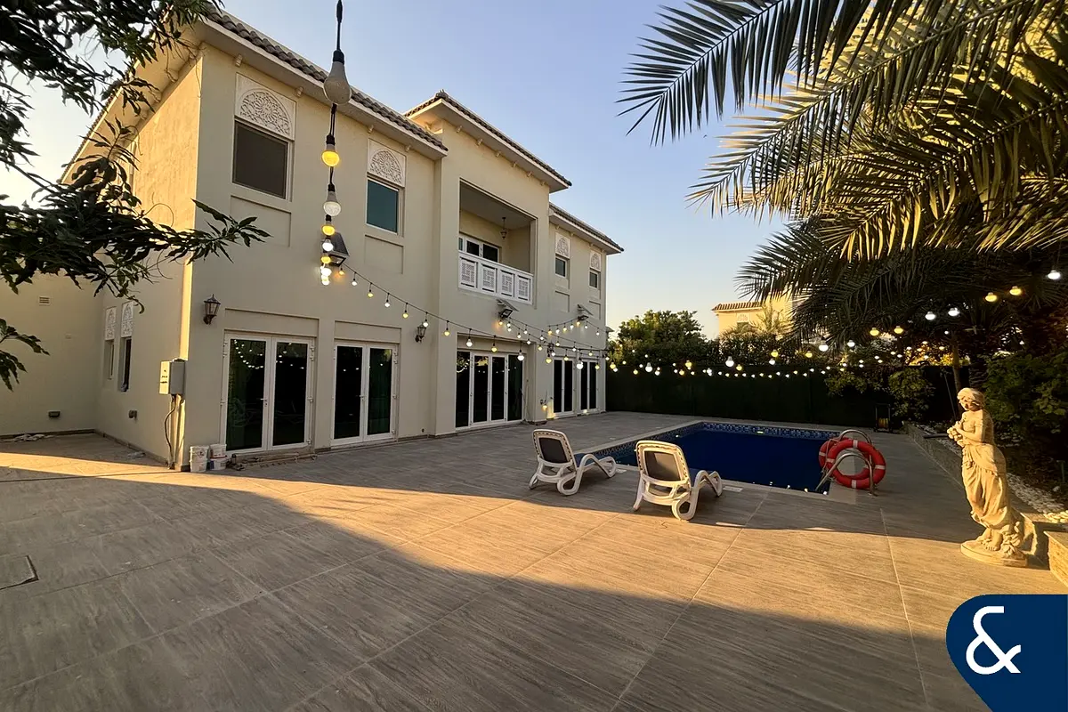 كويرتاج | مسبح خاص | شاغر