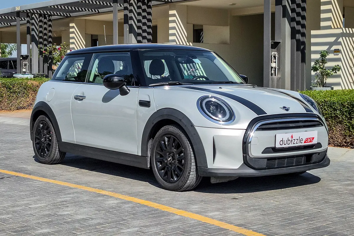 MINI Cooper 2022 — photo 1 of 17