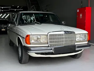 1985 Mercedes-BENZ E-CLASS — фото 3