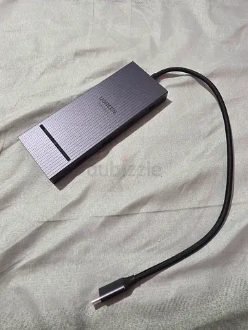 UGREEN 10-IN-1 HUB Revodok