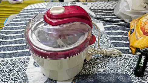 Compact Electric Ice Cream Maker