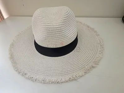 Stylish Wide-Brimmed Sun Hat