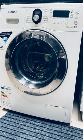 Samsung 7.0 kg Front Load Washing Machine