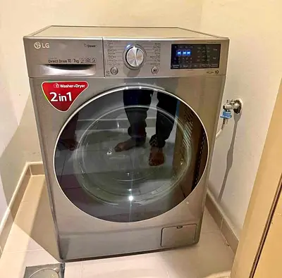 LG 2-in-1 Washer and Dryer 10/7 kg in Excellent Condition