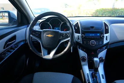 2016 Chevrolet CRUZE — фото 6