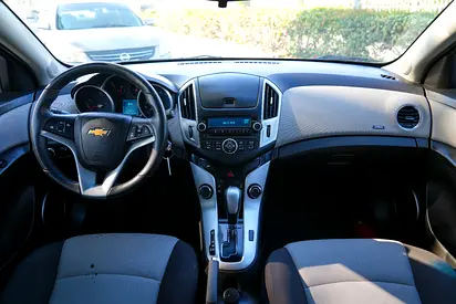 2016 Chevrolet CRUZE — фото 9