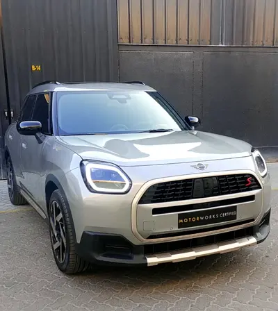 GCC Spec..Mini Cooper Countryman S 2024 AWD...Final production of 2024 adapted to 2025 shape !!