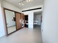 Luxury High Floor Studio I Fitted Kitchen I Comfortable Living