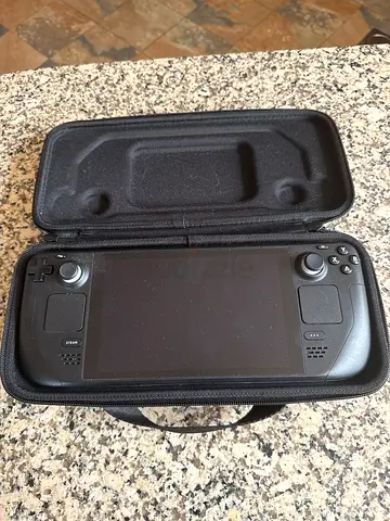 Steam Deck LCD  1TB Internal Storage (Excellent Condition)