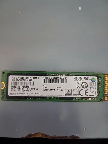 256 GB NVME SSD SAMSUNG