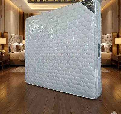 Brand New Queen 160x200 Top Memory foam Pocket Spring Mattress Available