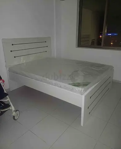 Bed brand new 90x80 free fixing